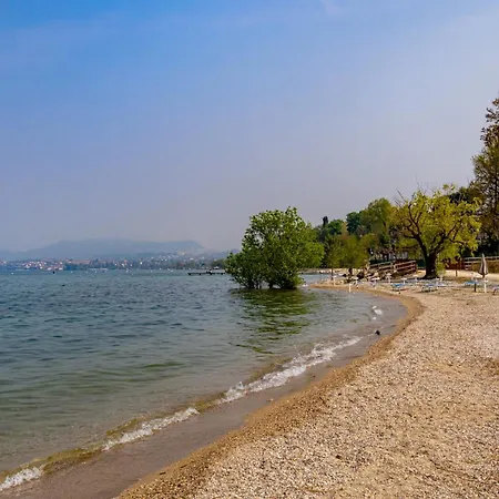 Bella Italia Ortensia - Garda 22081 Apartment