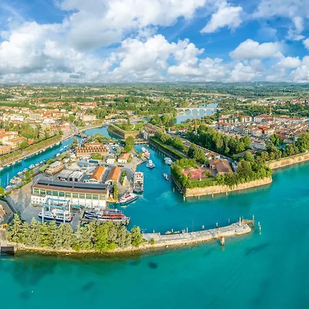 Bella Italia Ortensia - Garda 22081 *