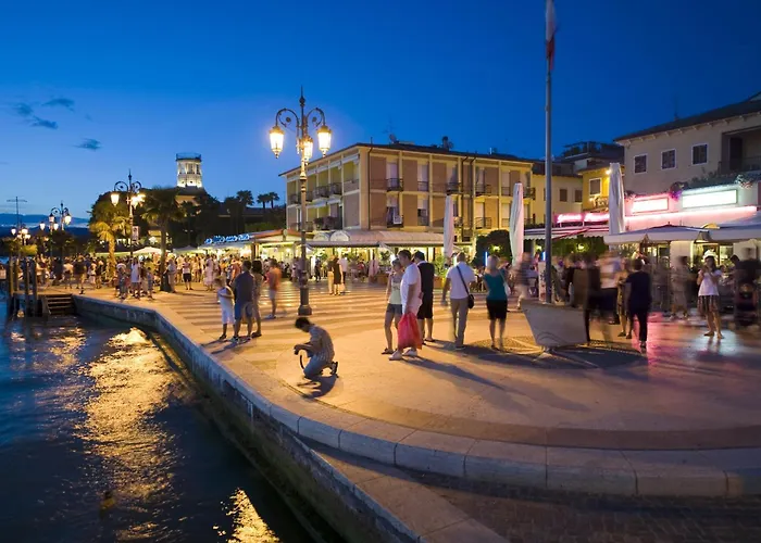 Bella Italia Ortensia - Garda 22081 Peschiera del Garda